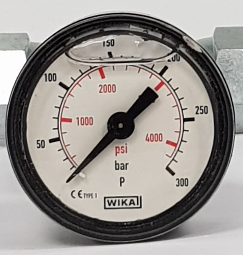 V-TUF C6.030KIT calibrating gauge kit side view showing MSQ connection and dial