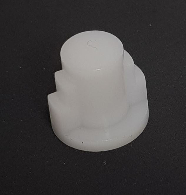 V-TUF D1.100 drive peg close-up showing peg profile and 8mm shaft hole