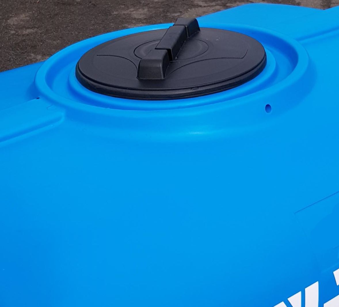 V-TUF 700L ATV tow bowser pump mount plate close-up showing mounting holes and alignment