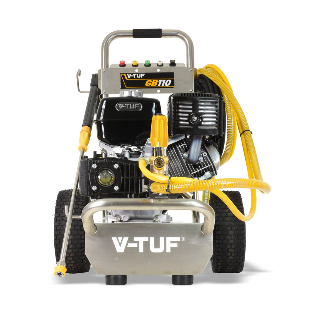V-TUF GB110 kit in use showing operator using 21L/min 200 Bar gearbox washer
