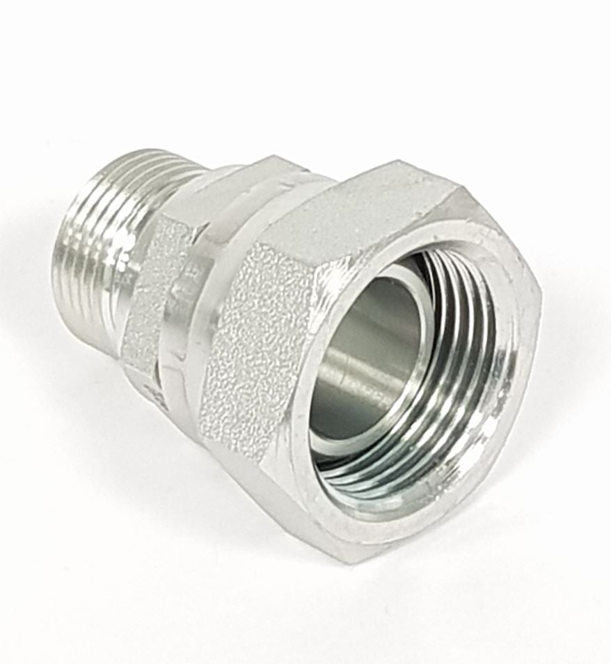 V-TUF MB12/FB16 BSP adaptor close-up showing 3/4M and 1F thread ends and hex body