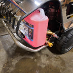V-TUF RAPIDMSH240V pressure washer trigger gun and heated lance detail