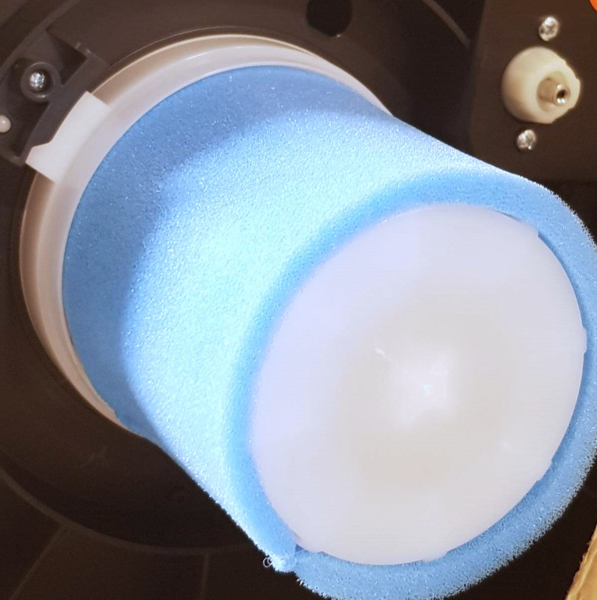 V-TUF StackVac blue foam filter close-up showing filtration media and seal