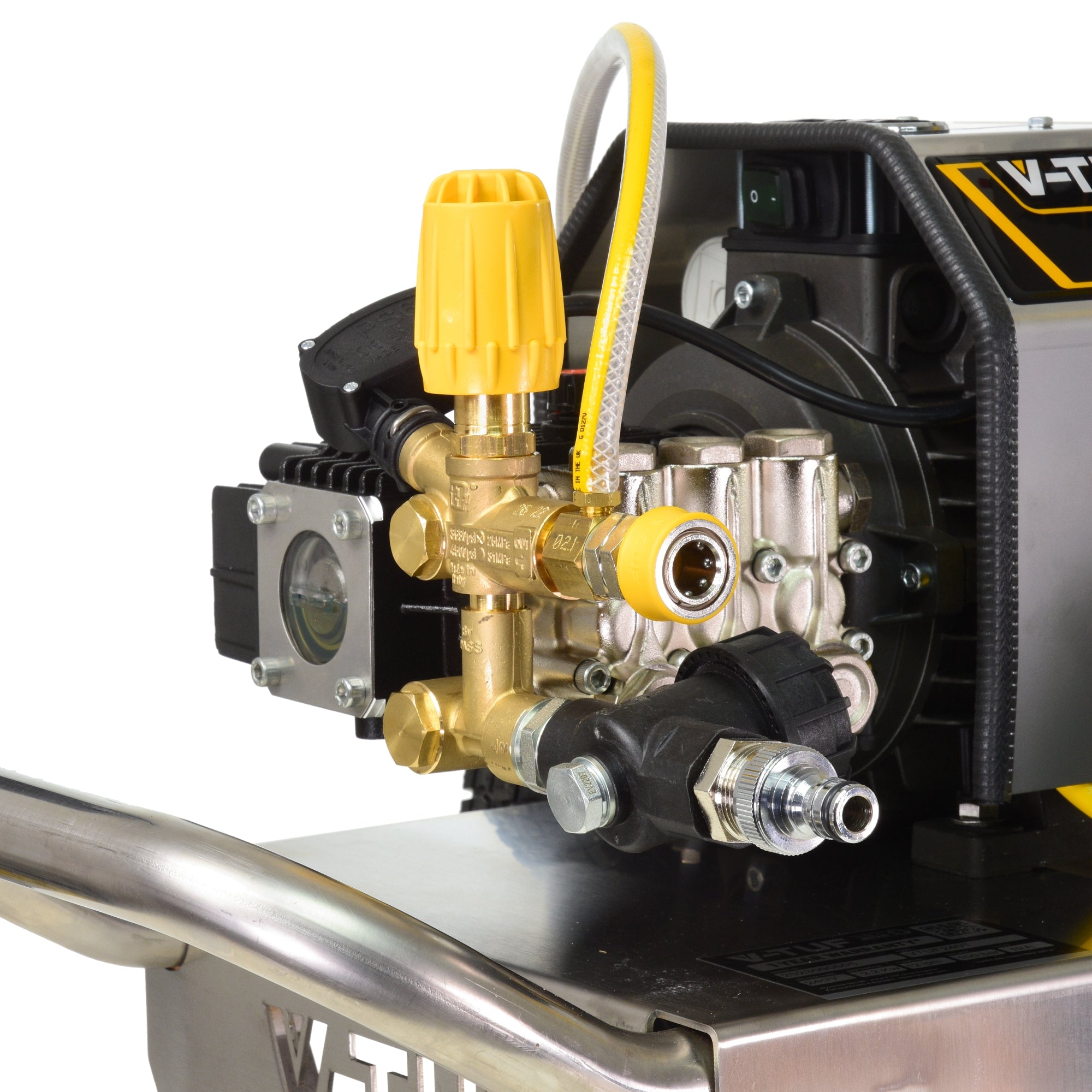 V-TUF VTUF110 110v site pressure washer full kit showing gun, lance and high pressure hose