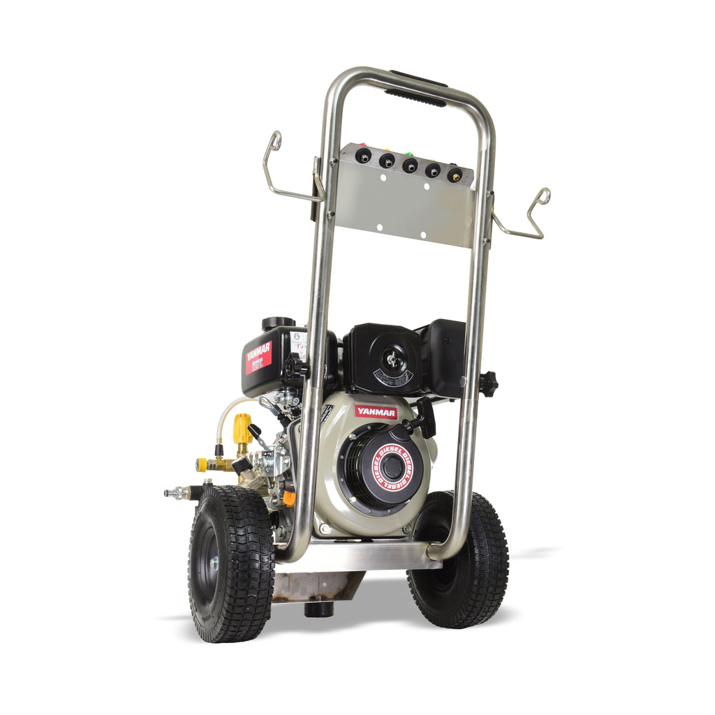 V-TUF D5 diesel pressure washer close-up of 5HP engine and pump at 150 Bar