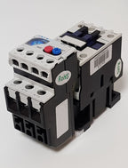 V-TUF I11.500 overload relay fitted to contactor showing combined assembly